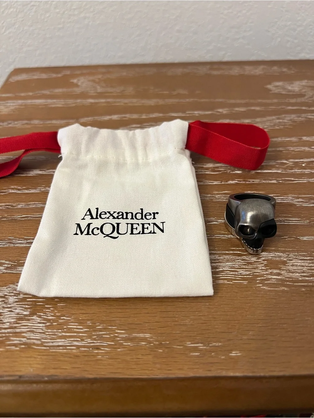 Alexander McQueen Silver and Black Skull Ring